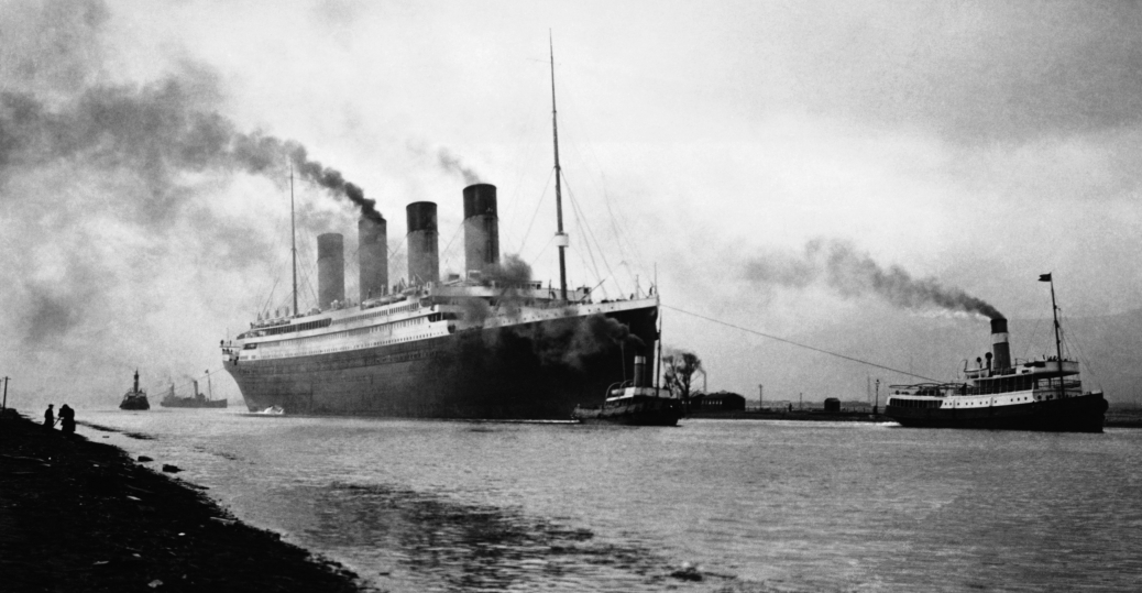 titanic-being-towed-P.jpg